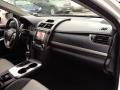 Super White - Camry SE Photo No. 11