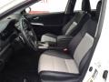 Super White - Camry SE Photo No. 16