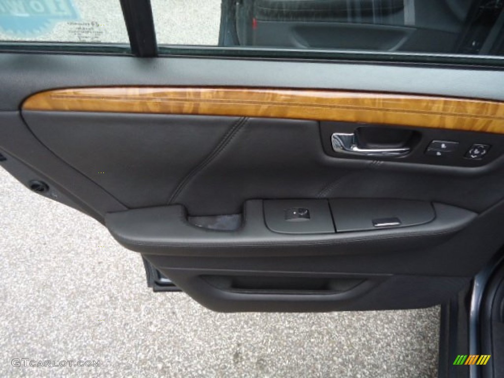 2010 Cadillac DTS Platinum Ebony Door Panel Photo #71969475