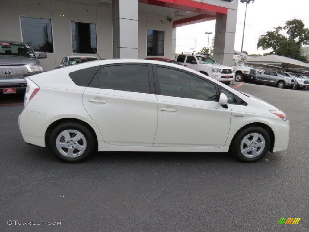 2010 Prius Hybrid III - Blizzard White Pearl / Bisque photo #8