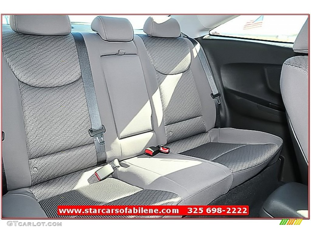 2013 Elantra Coupe GS - Titanium Gray Metallic / Gray photo #24