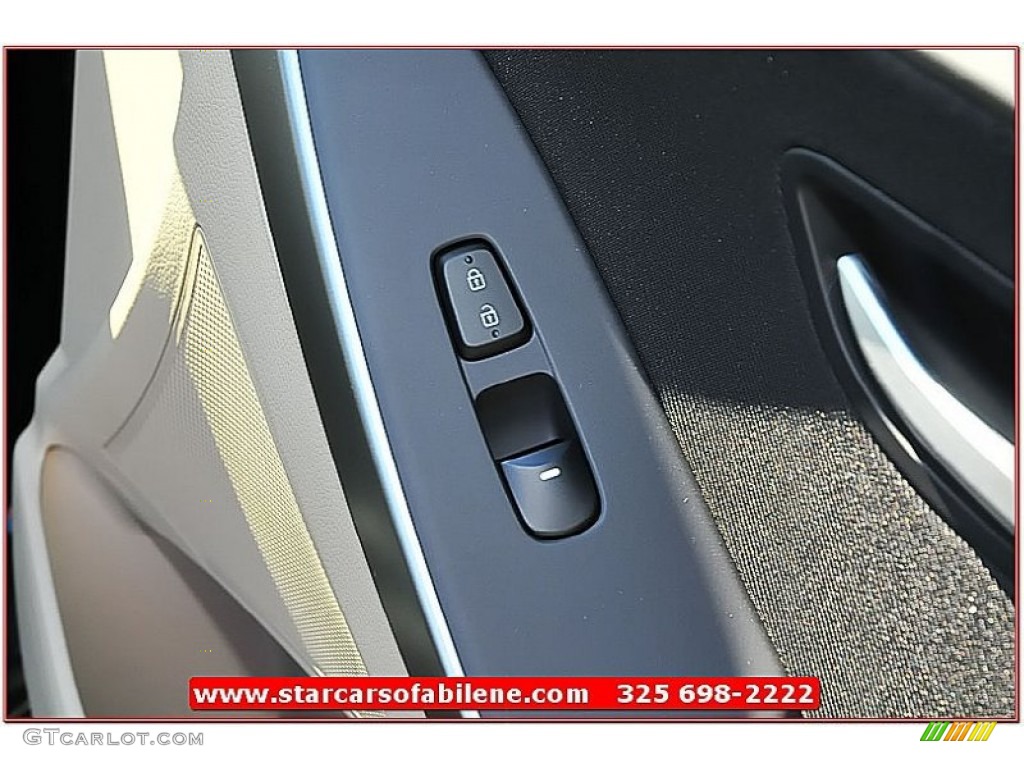 2013 Elantra GT - Black Noir Pearl / Beige photo #22