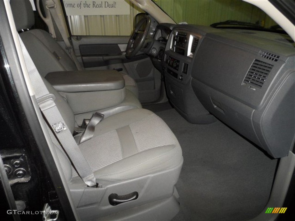 2008 Ram 1500 Lone Star Edition Quad Cab - Brilliant Black Crystal Pearl / Medium Slate Gray photo #17