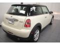 Pepper White - Cooper Hardtop Photo No. 11