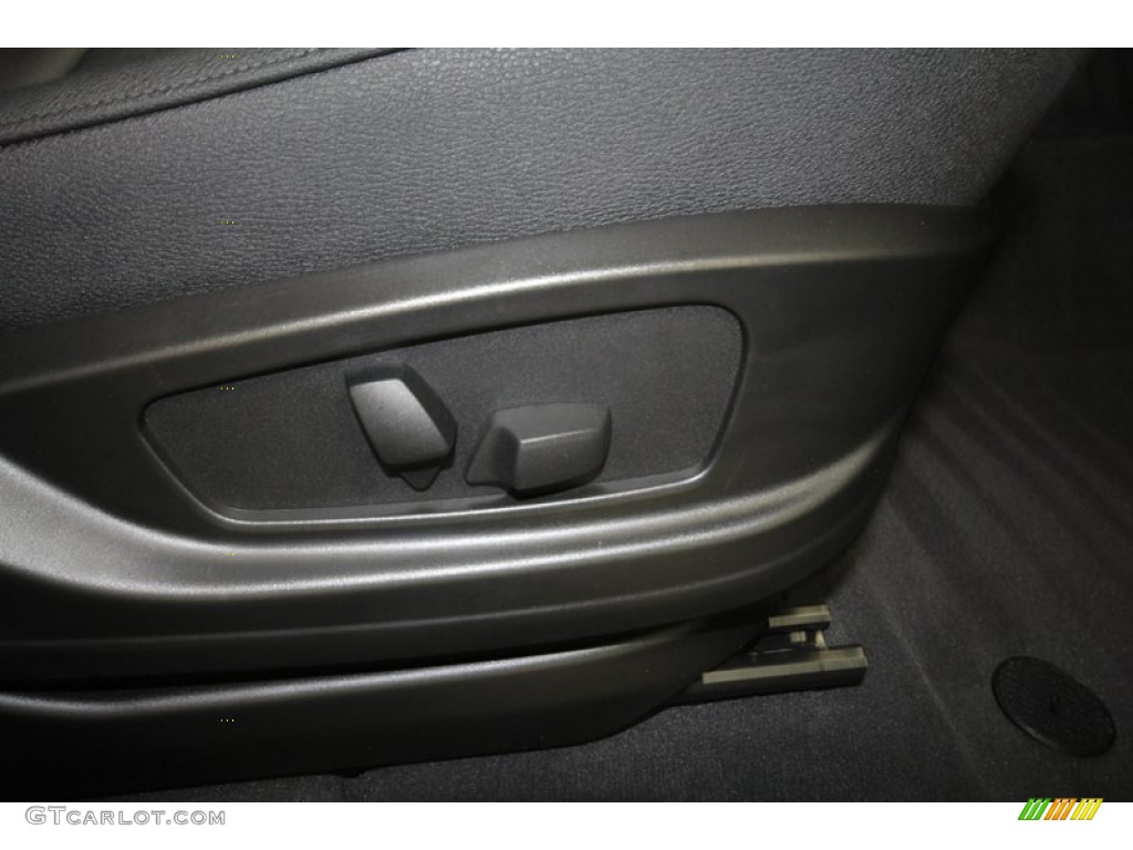 2011 X5 xDrive 35i - Titanium Silver Metallic / Black photo #25