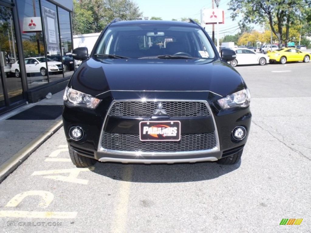 2010 Outlander XLS 4WD - Labrador Black Pearl / Black photo #1