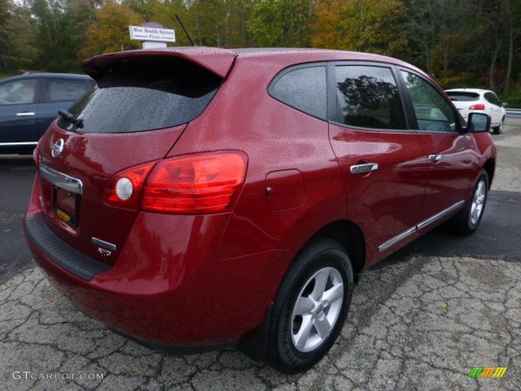 2013 Rogue S Special Edition AWD - Cayenne Red / Black photo #3