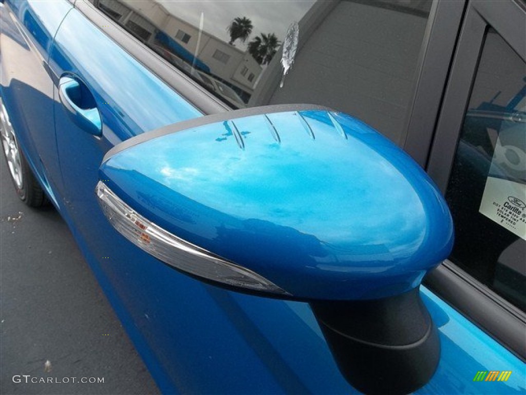 2013 Fiesta SE Sedan - Blue Candy / Charcoal Black photo #14