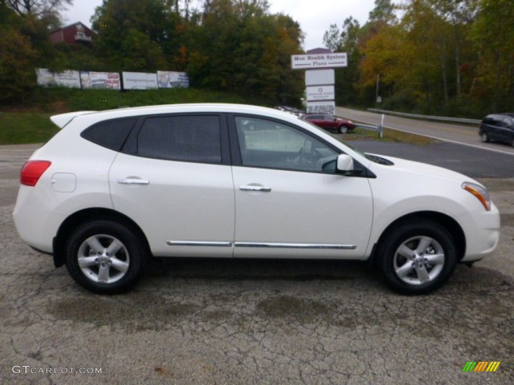 2013 Rogue S Special Edition AWD - Pearl White / Black photo #2