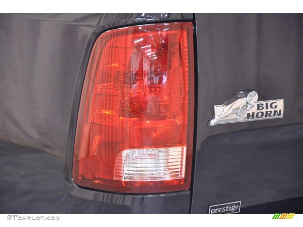 2011 Ram 1500 Big Horn Quad Cab 4x4 - Brilliant Black Crystal Pearl / Dark Slate Gray/Medium Graystone photo #20