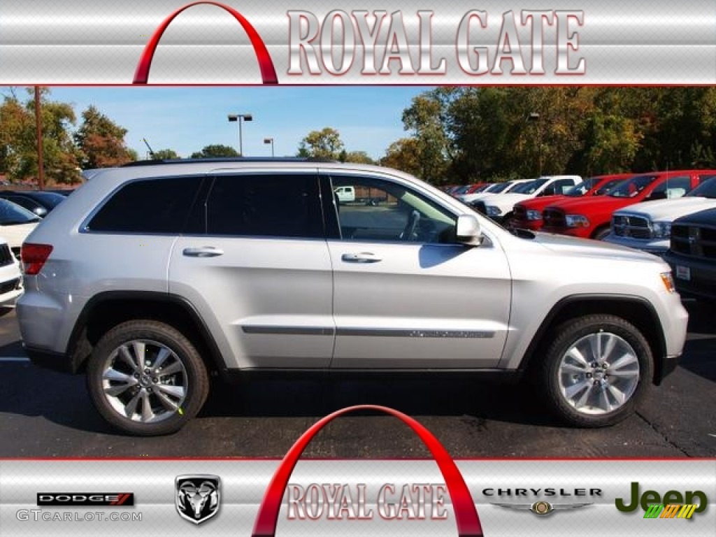 2013 Grand Cherokee Laredo 4x4 - Bright Silver Metallic / Black photo #1