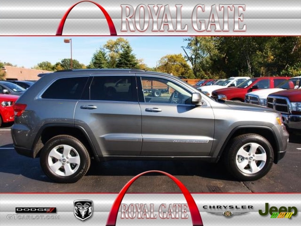 2013 Grand Cherokee Laredo 4x4 - Mineral Gray Metallic / Black photo #1