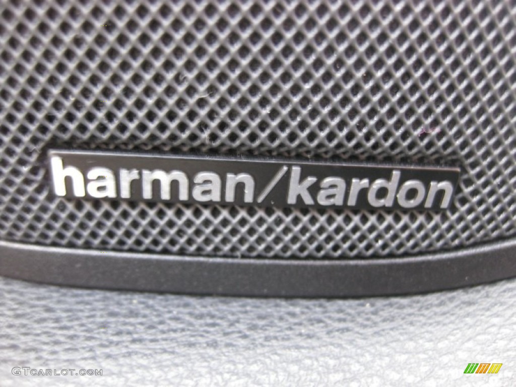 2010 E 550 Sedan - Arctic White / Black photo #9