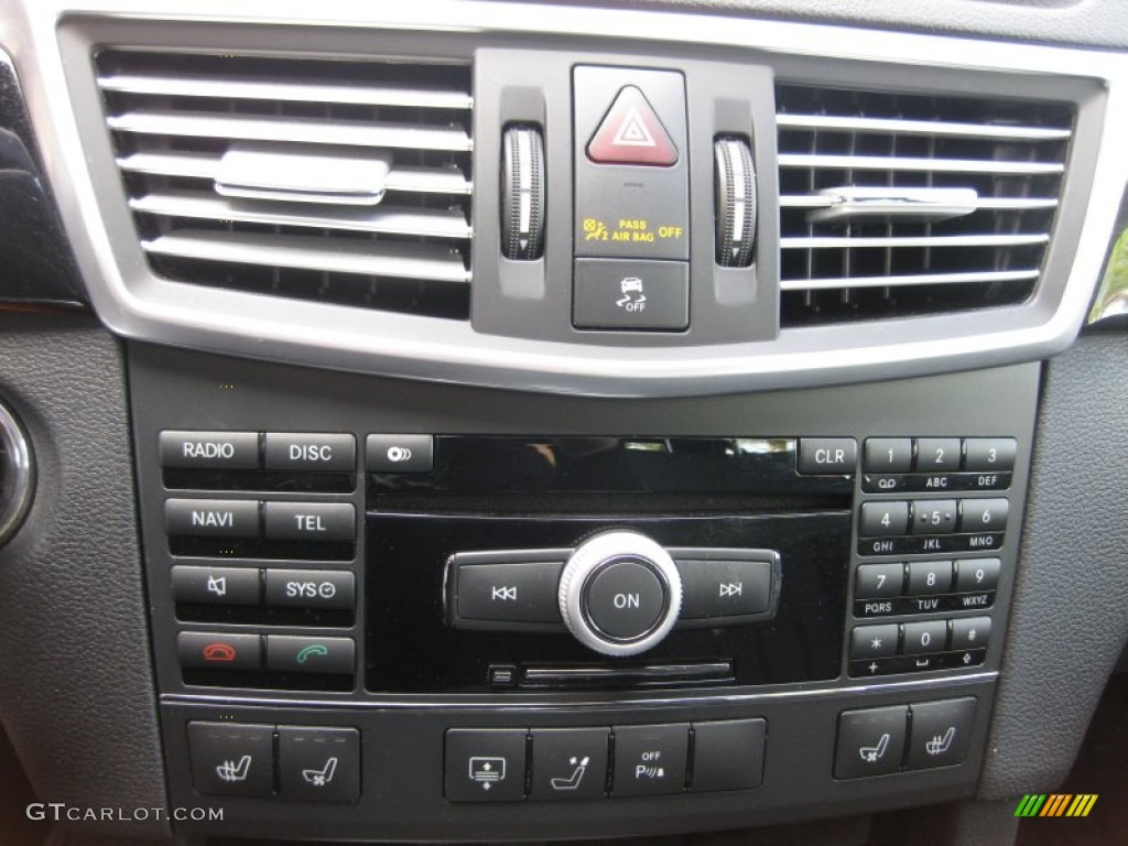 2010 E 550 Sedan - Arctic White / Black photo #14