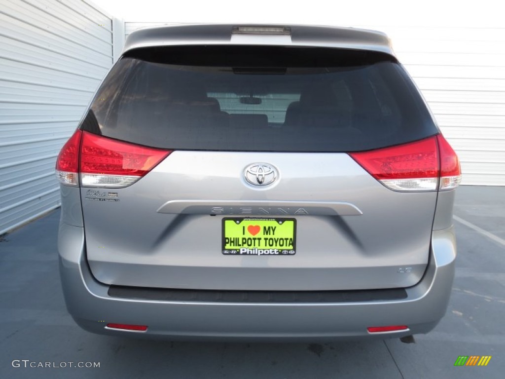 2012 Sienna LE - Silver Sky Metallic / Light Gray photo #4