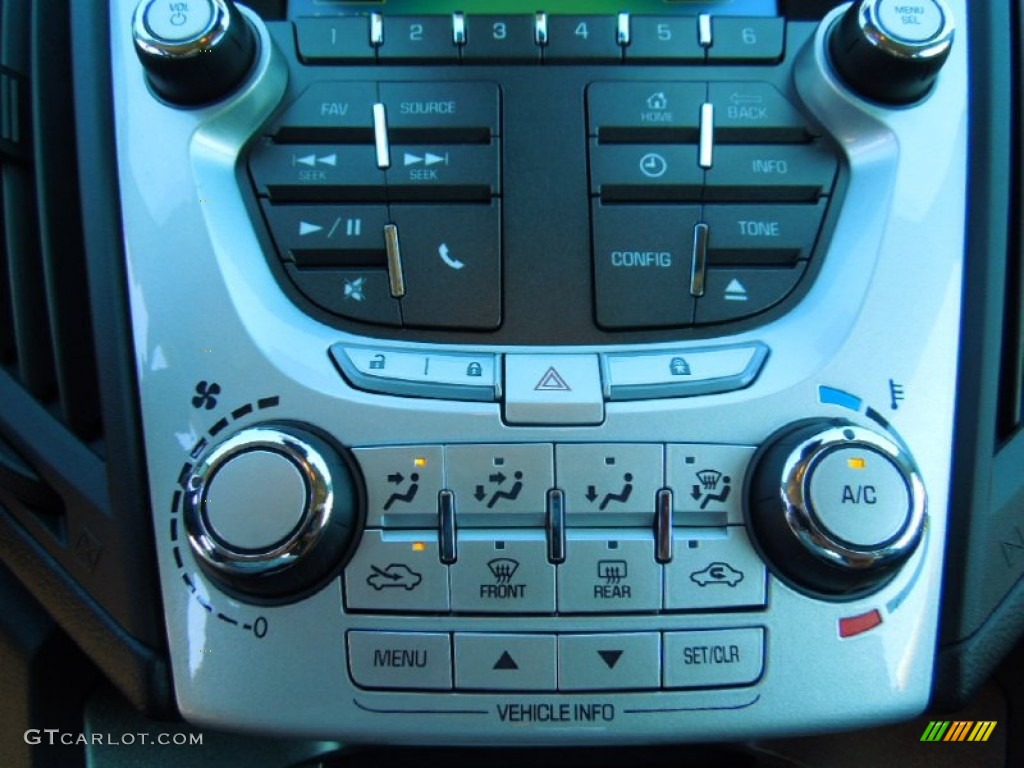 2013 Chevrolet Equinox LT Controls Photo #71991990