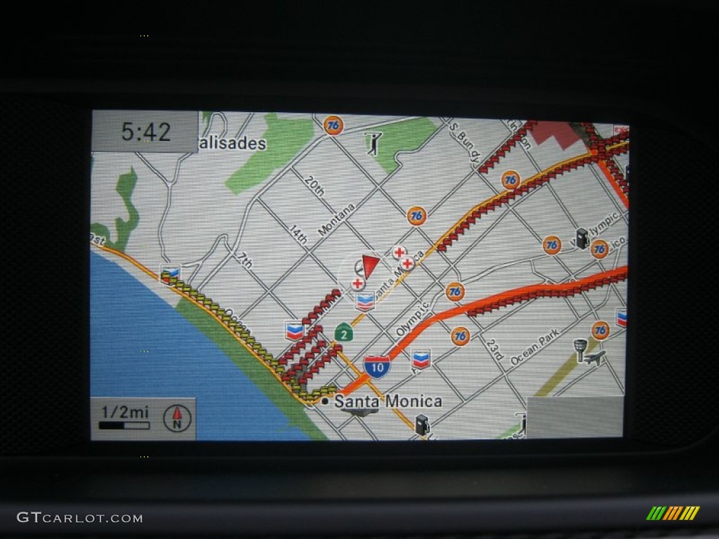 2013 Mercedes-Benz C 63 AMG Navigation Photos