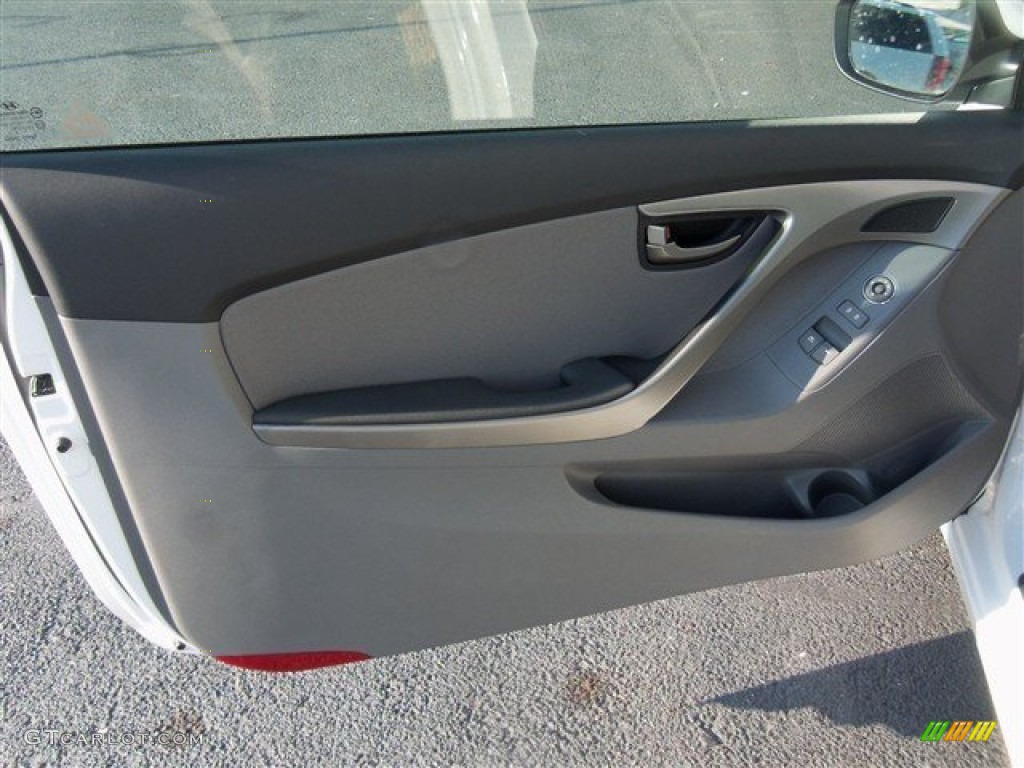 2013 Elantra Coupe SE - Monaco White / Gray photo #8