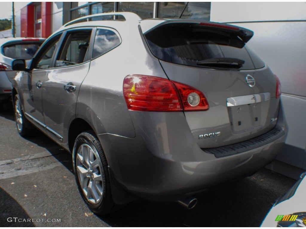 2011 Rogue SL AWD - Platinum Graphite / Black photo #2