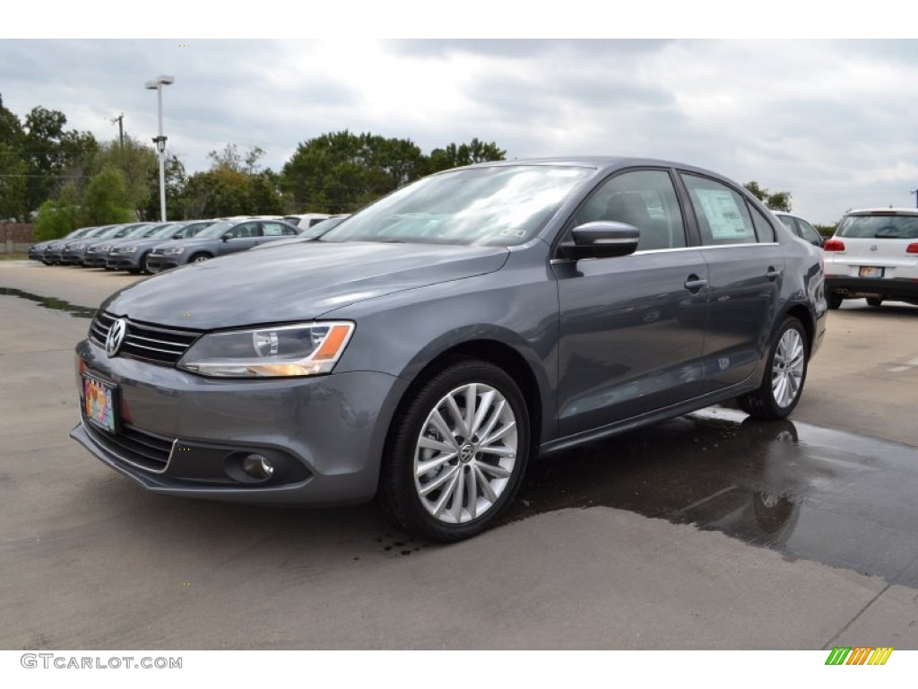 2013 Jetta TDI Sedan - Platinum Gray Metallic / Titan Black photo #1