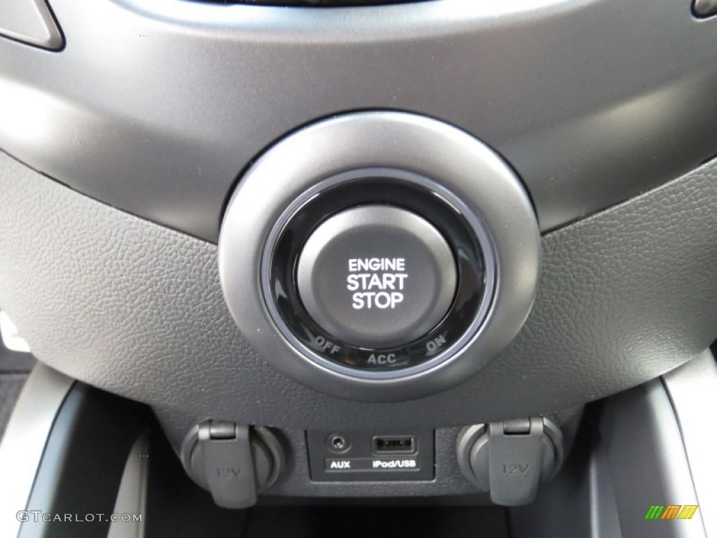 2013 Hyundai Veloster Turbo Controls Photo #71998644