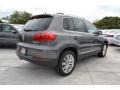 Pepper Gray Metallic - Tiguan SE Photo No. 2