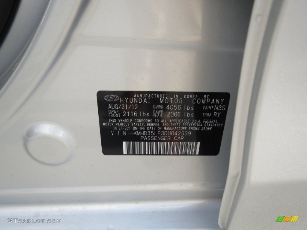 2013 Elantra GT - Shimmering Air Silver / Black photo #34