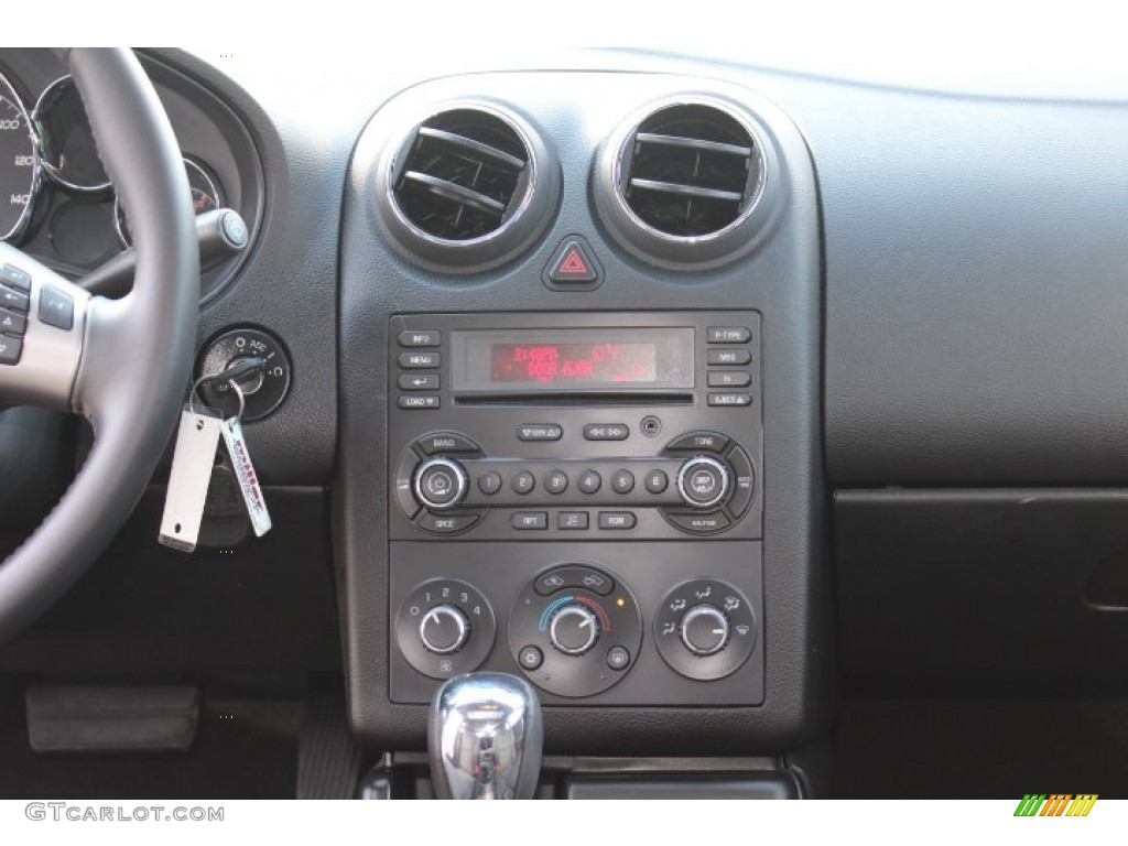 2009 Pontiac G6 V6 Sedan Controls Photo #72001530