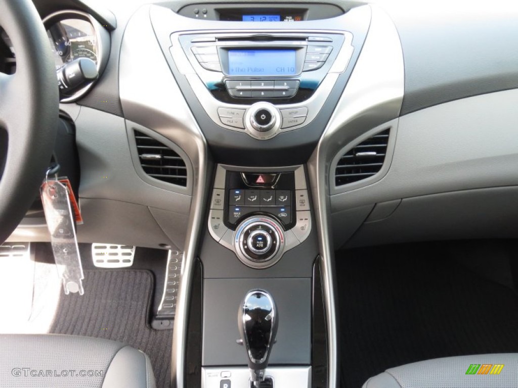 2013 Hyundai Elantra Coupe SE Controls Photo #72002322