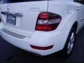 Arctic White - ML 350 4Matic Photo No. 21