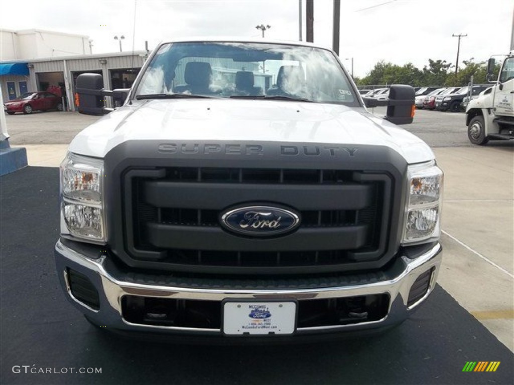 2012 F250 Super Duty XL Regular Cab - Oxford White / Steel photo #18