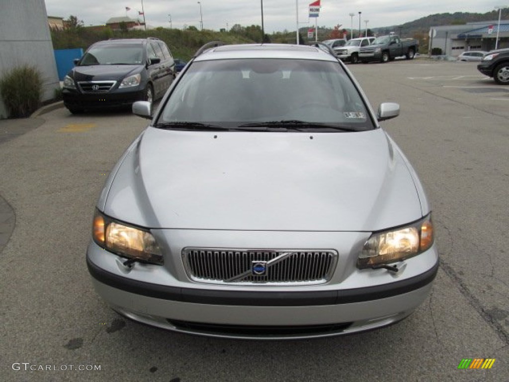 2004 V70 2.5T - Silver Metallic / Graphite photo #10
