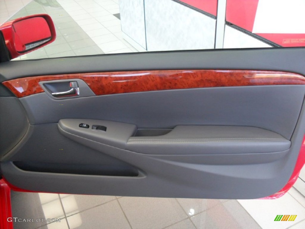 2006 Solara SLE V6 Coupe - Absolutely Red / Dark Stone photo #19