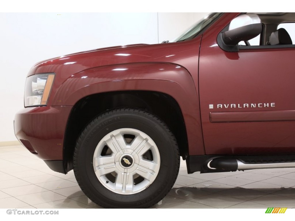 2008 Avalanche Z71 4x4 - Deep Ruby Red Metallic / Ebony photo #22