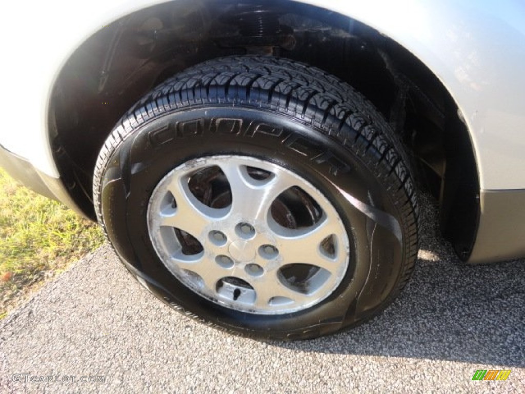 2004 Saturn VUE Standard VUE Model Wheel Photo #72011856