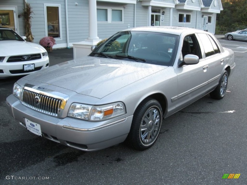 2006 Grand Marquis GS - Silver Birch Metallic / Charcoal Black photo #3