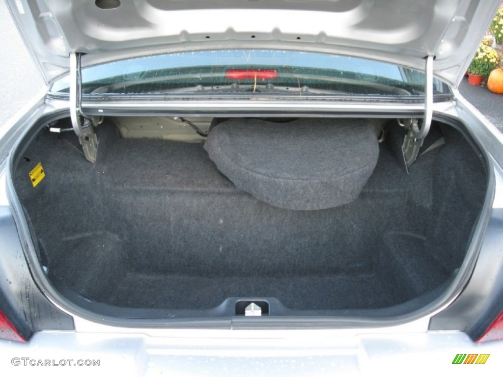 2006 Mercury Grand Marquis GS Trunk Photo #72012243