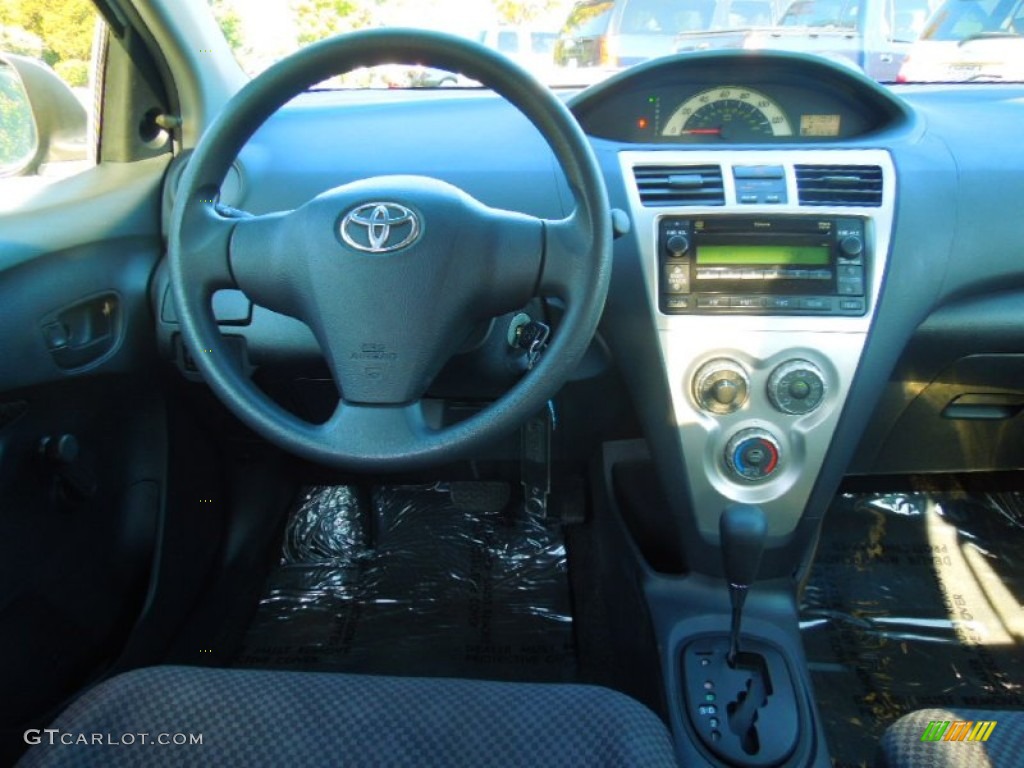 2008 Toyota Yaris S Sedan Dashboard Photos