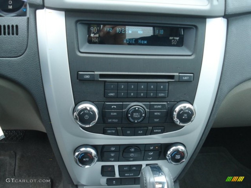 2010 Mercury Milan V6 Premier AWD Controls Photo #72013464