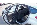 Ingot Silver Metallic - Focus SE 5-Door Photo No. 14