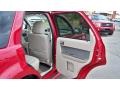 Vivid Red Metallic - Mariner 4WD Photo No. 17