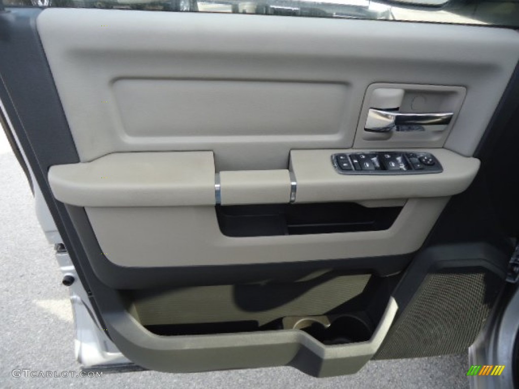 2011 Ram 1500 SLT Quad Cab 4x4 - Bright Silver Metallic / Dark Slate Gray/Medium Graystone photo #14