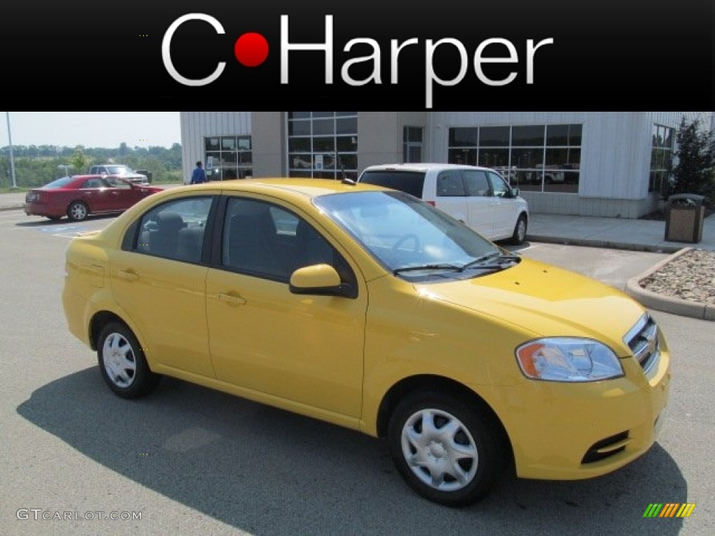 2010 Aveo LT Sedan - Summer Yellow / Charcoal photo #1