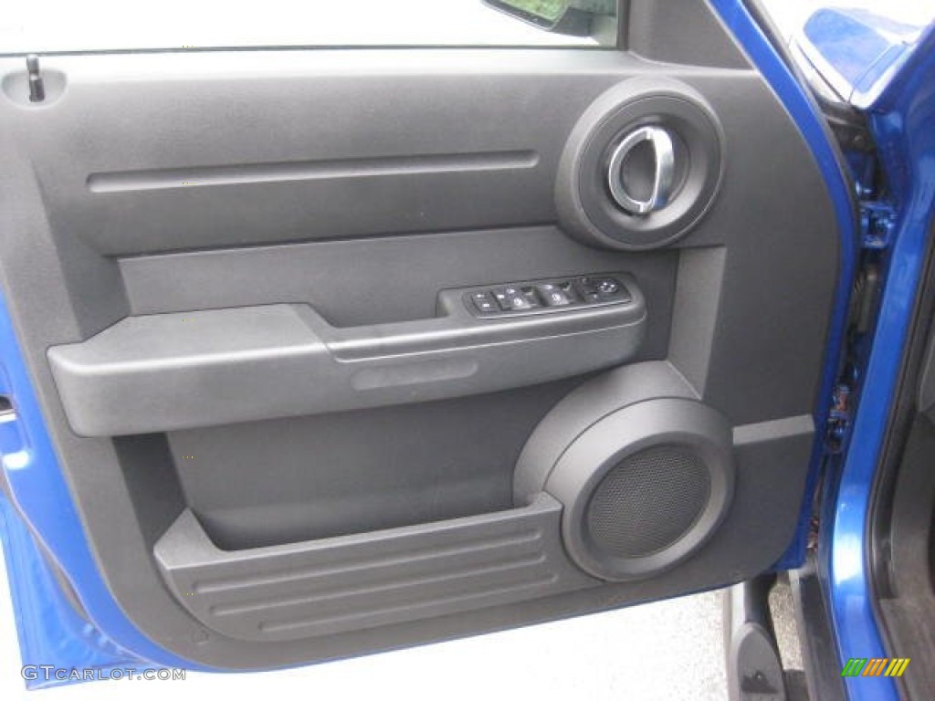 2007 Nitro SXT 4x4 - Electric Blue Pearl / Dark Slate Gray/Light Slate Gray photo #14