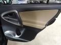 Black - RAV4 4WD Photo No. 25