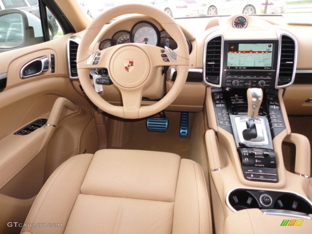 2013 Porsche Cayenne S Luxor Beige Dashboard Photo #72022731
