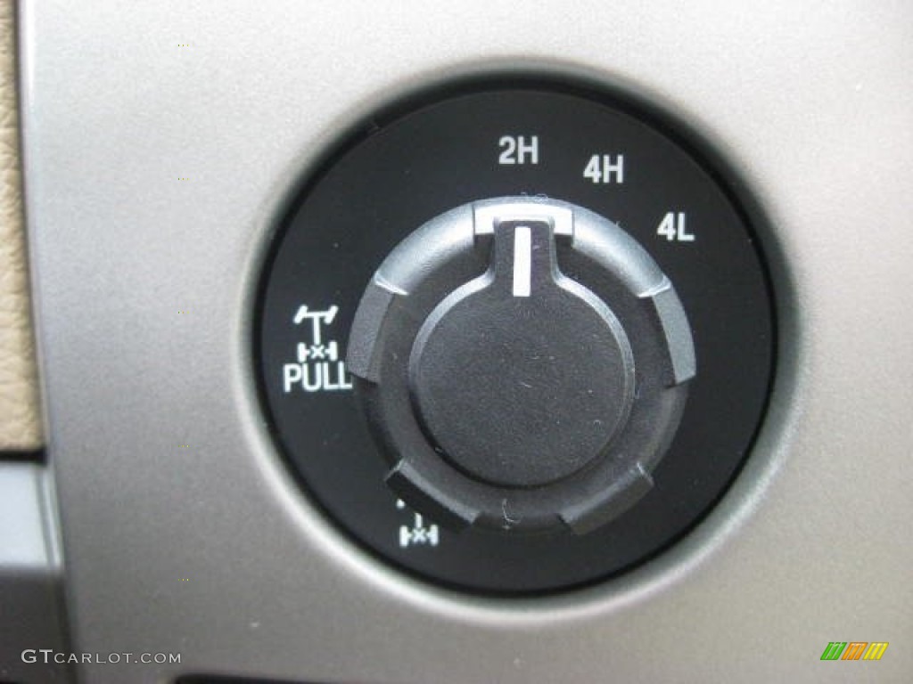 2013 Ford F150 XLT SuperCab 4x4 Controls Photo #72023457