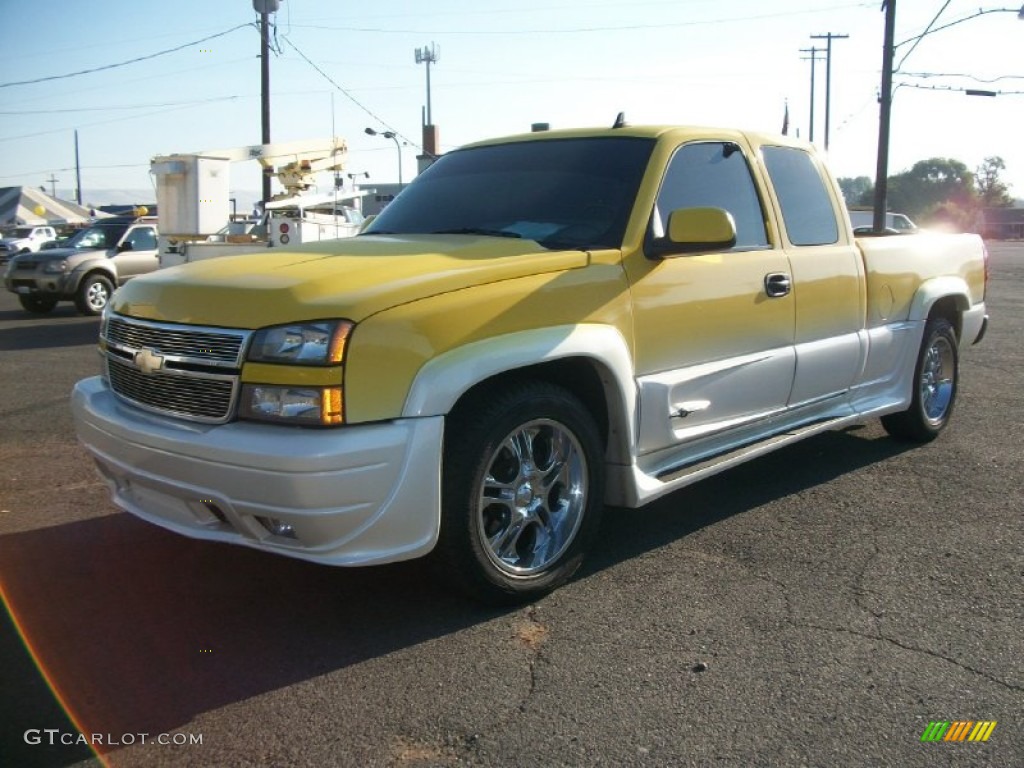 2006 Silverado 1500 LS Extended Cab - Fleet Yellow / Medium Gray photo #5