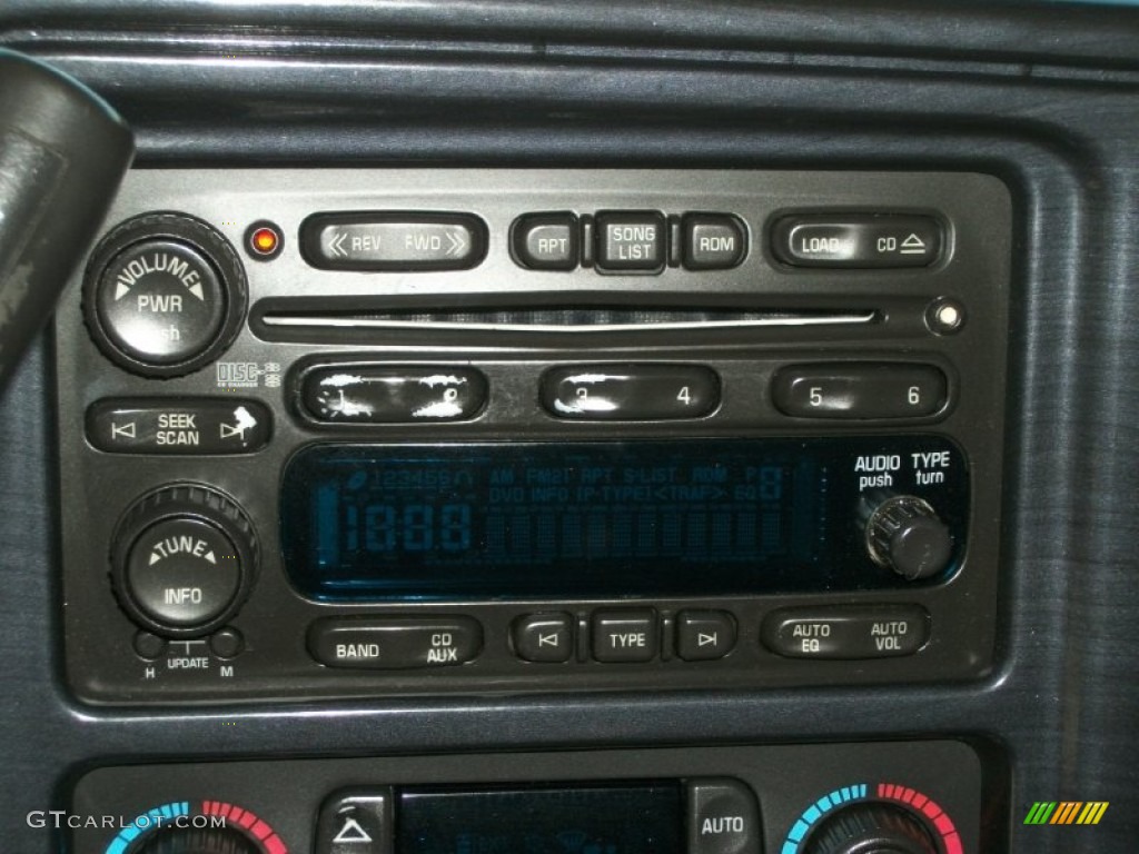 2006 Chevrolet Silverado 1500 LS Extended Cab Audio System Photo #72027426