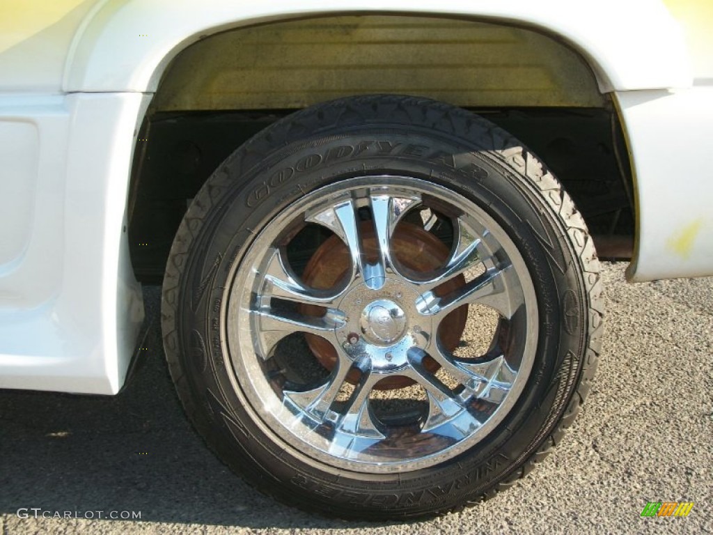 2006 Silverado 1500 LS Extended Cab - Fleet Yellow / Medium Gray photo #32